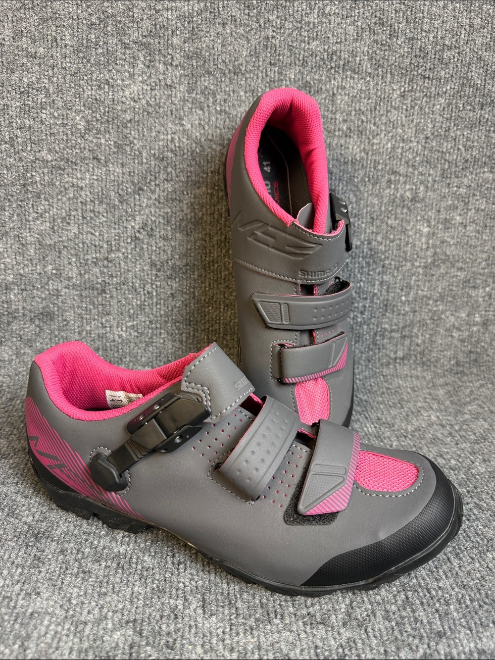 Shimano Women’s SH-ME300 Gray and Pink Cycling Shoes Size 8.5 EU 41 NWOT